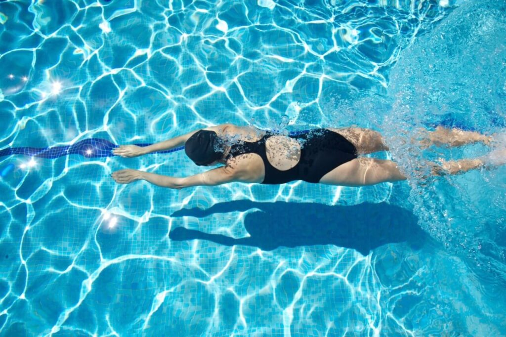 Merece la pena comprar una bomba de calor para piscinas