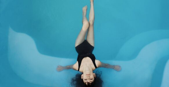 Piscinas elevadas para sumar la estética y la elegancia de tu jardín