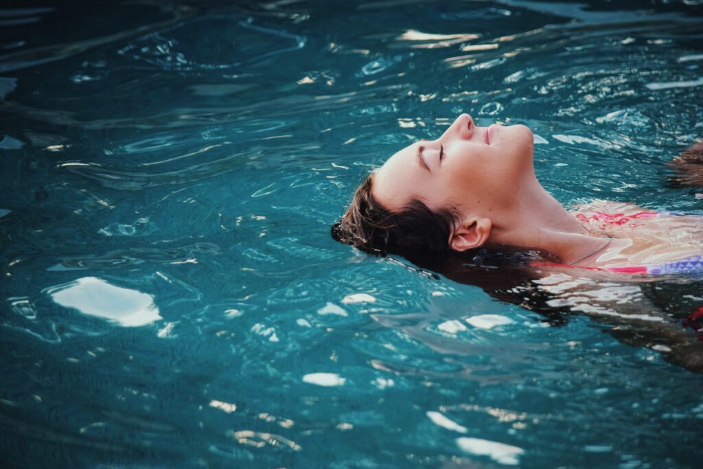 Las piscinas climatizadas deben seguir un correcto mantenimiento para poder disfrutar de ellas. ¡Visita la web de Iteapool para saber cómo hacerlo!