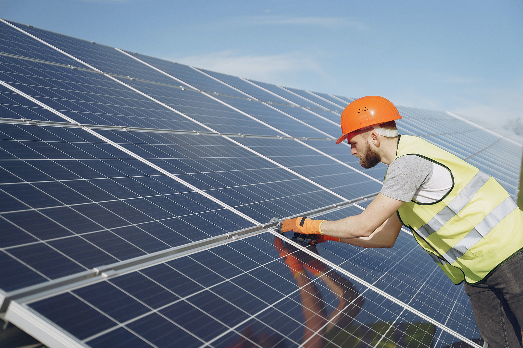¿Funcionan las placas solares en los días nublados?