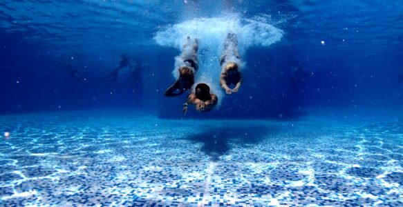 ¿Cuál es el mejor recubrimiento para el interior de tu piscina?