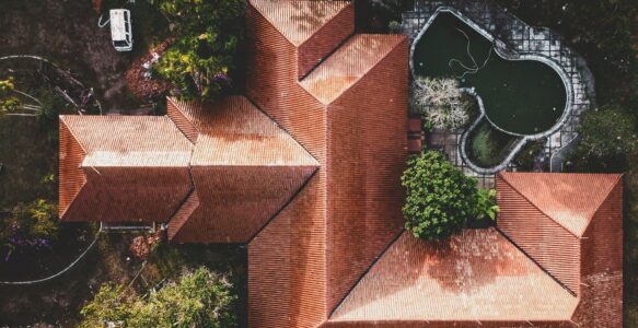 Descubre los diferentes tipos de permisos de construcción de piscinas