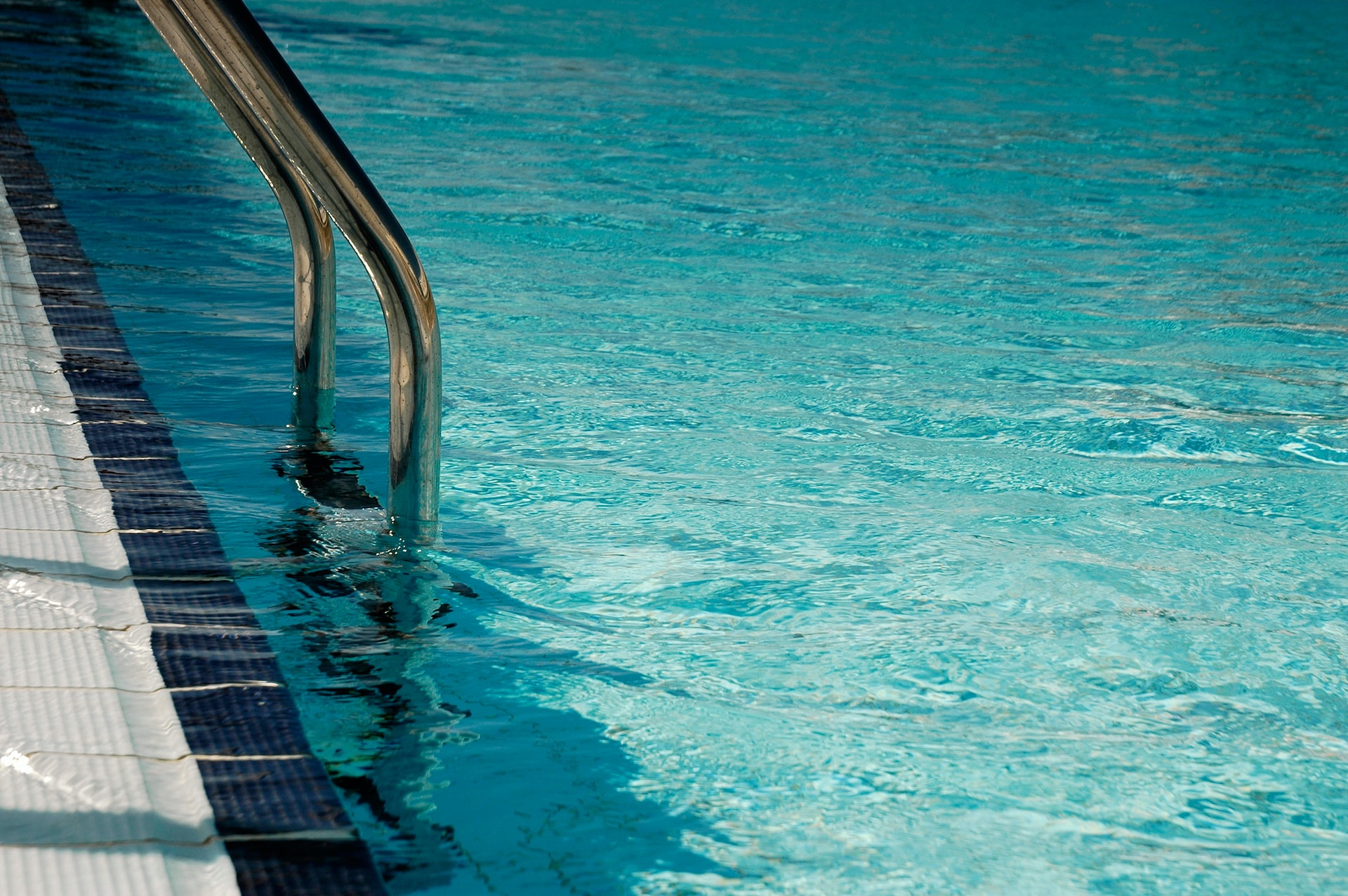 ¿Cómo hacer correctamente un montaje hidráulico de la piscina?