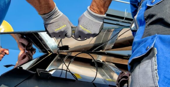 ¿Cómo funcionan los paneles solares de piscina?