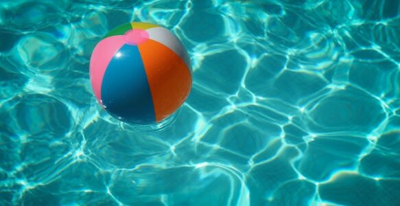 Piscinas eficientes y seguras: El papel de los cuadros eléctricos