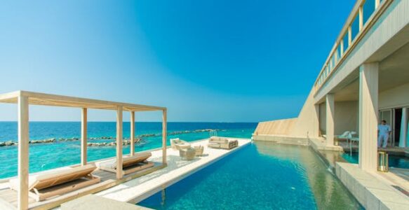 Depósitos de poliéster para piscinas: ¿Son una buena inversión?