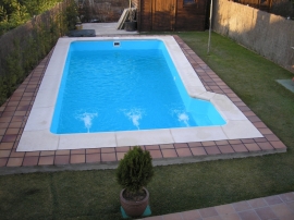 Vaso piscina prefabricada en poli  ster modelo Lourdes 2 de 3 8 x 7 3metros y 1 21 1 70 de profundidad